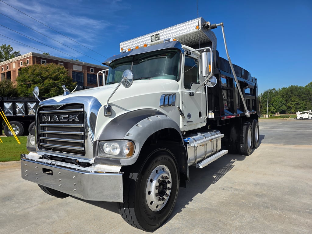2022 Mack Granite in South Atlanta — photo 3