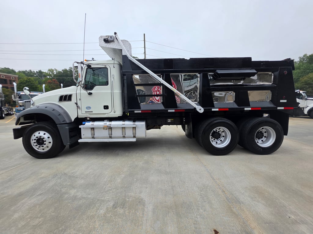 2022 Mack Granite in South Atlanta — photo 3