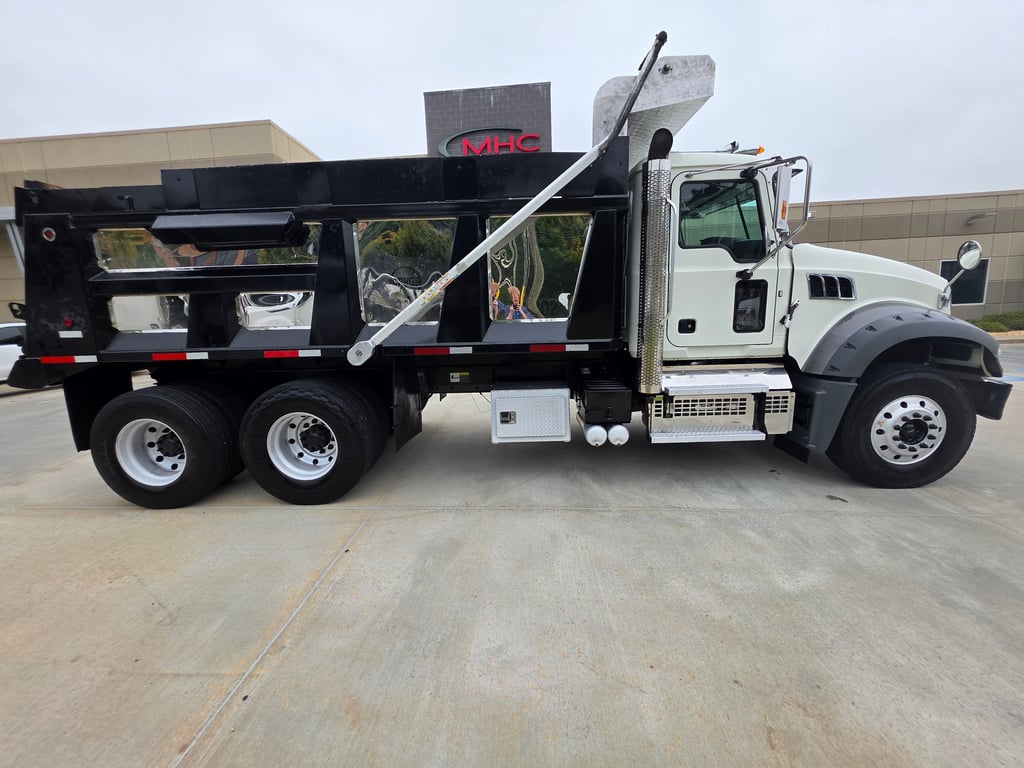 2022 Mack Granite in South Atlanta — photo 7