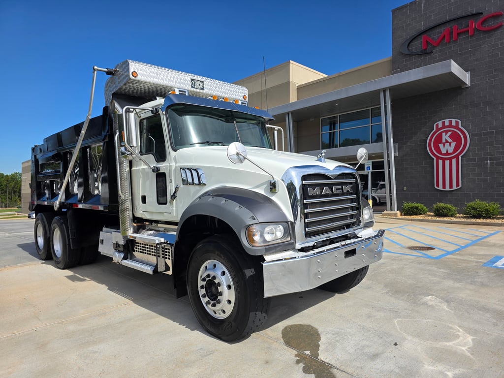 2022 Mack Granite in South Atlanta