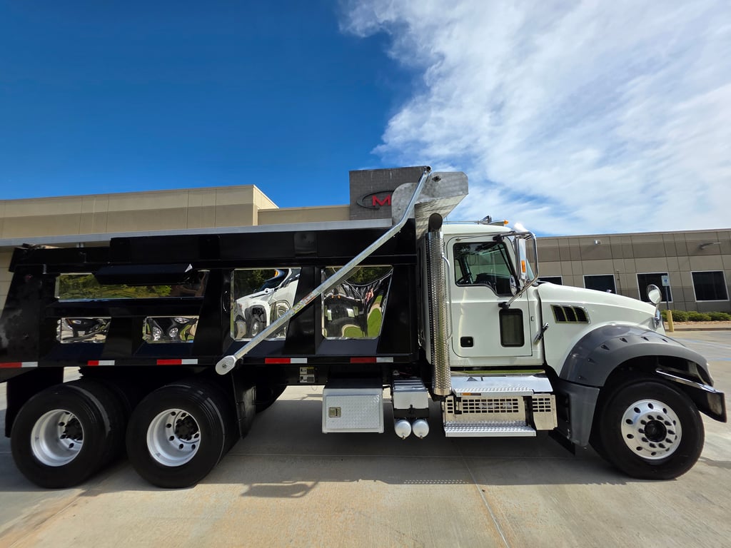 2022 Mack Granite in South Atlanta — photo 8