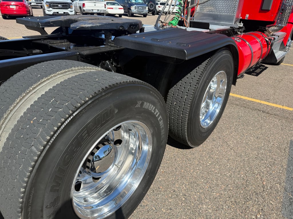 2020 Kenworth T880 in Denver, CO — photo 6