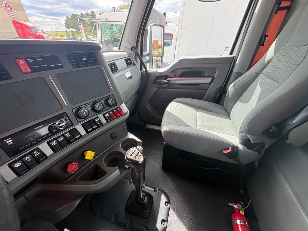 2019 Kenworth T880 in Englewood, CO — photo 3
