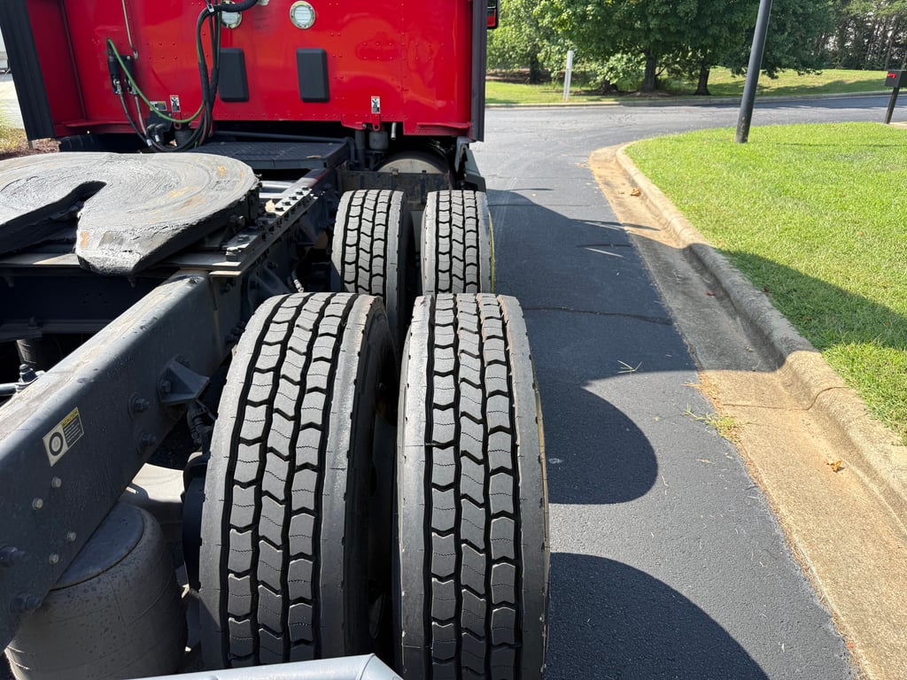 2023 Kenworth T680 in Greensboro, NC — photo 8
