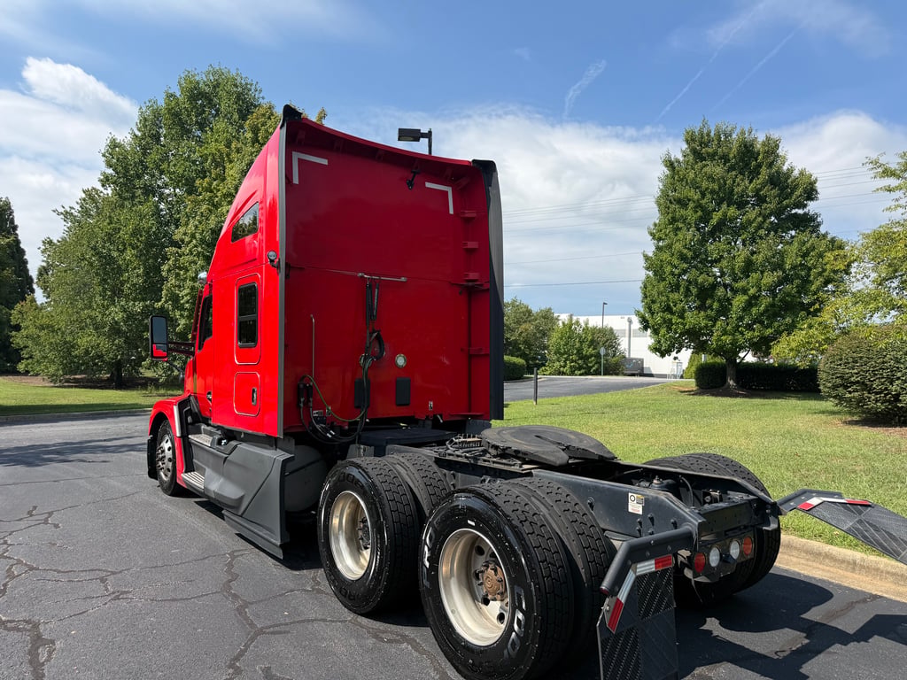 2023 Kenworth T680 in Greensboro, NC — photo 5