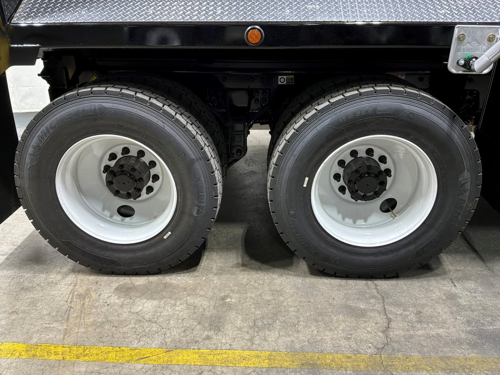 2027 Kenworth T880 in Ardmore, OK — photo 3