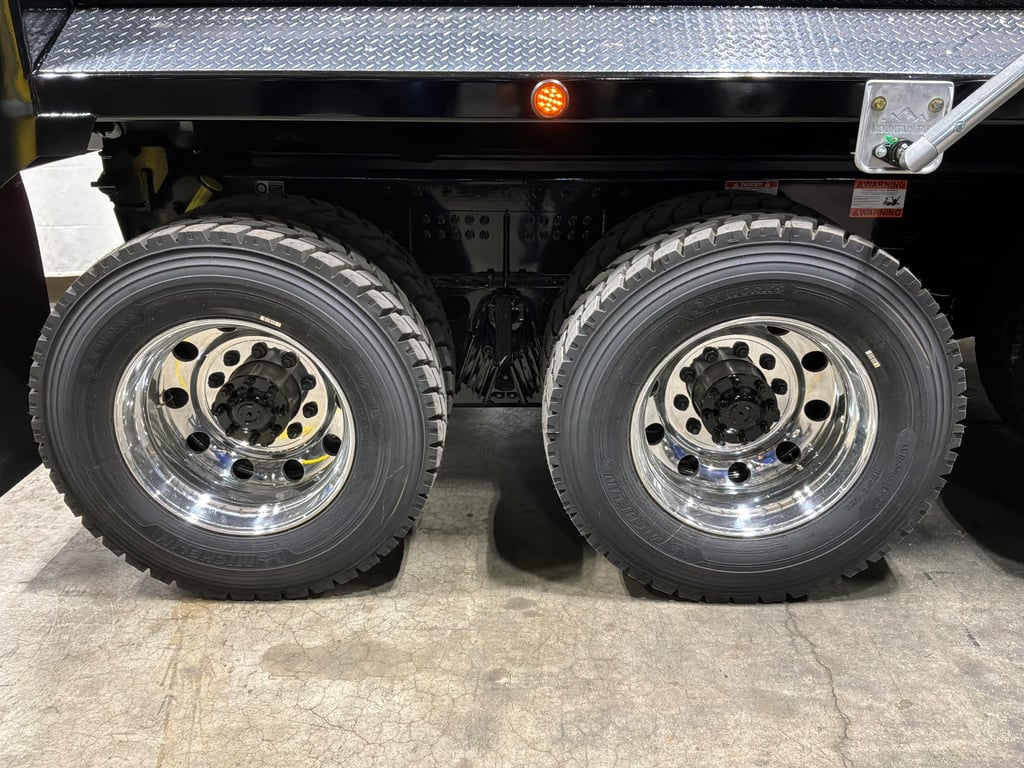 2027 Kenworth T880 in Memphis, TN — photo 4