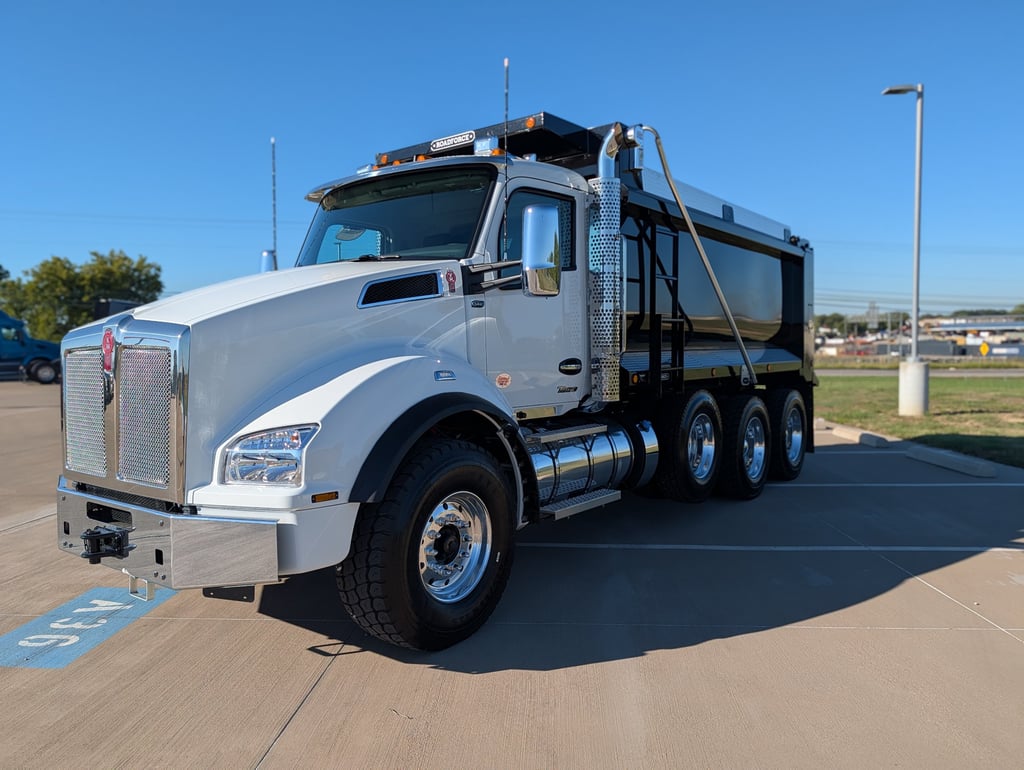 2027 Kenworth T880 in Fort Worth, TX — photo 2