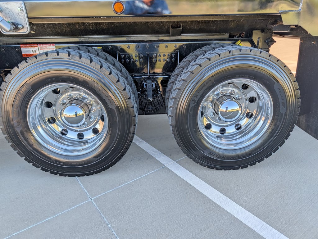 2027 Kenworth T880 in Fort Worth, TX — photo 4