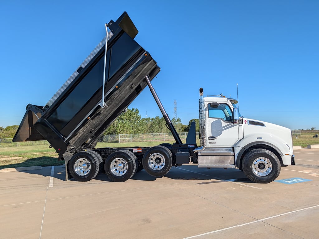 2027 Kenworth T880 in Fort Worth, TX — photo 7