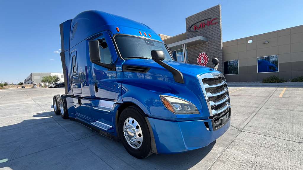 2022 Freightliner Cascadia in El Paso, TX