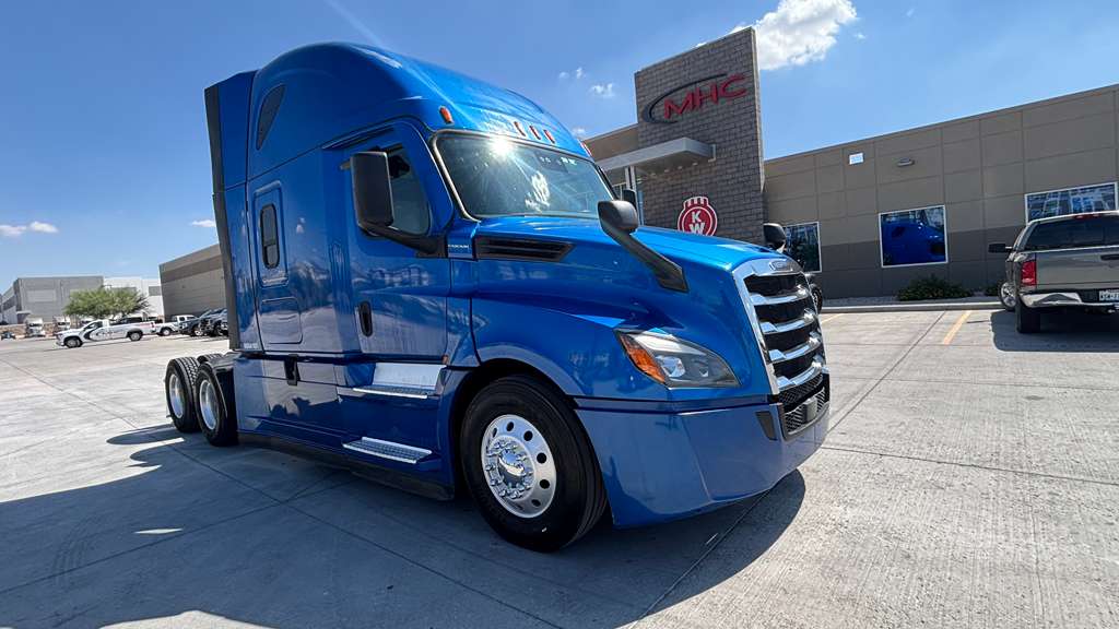 2022 Freightliner Cascadia in El Paso, TX