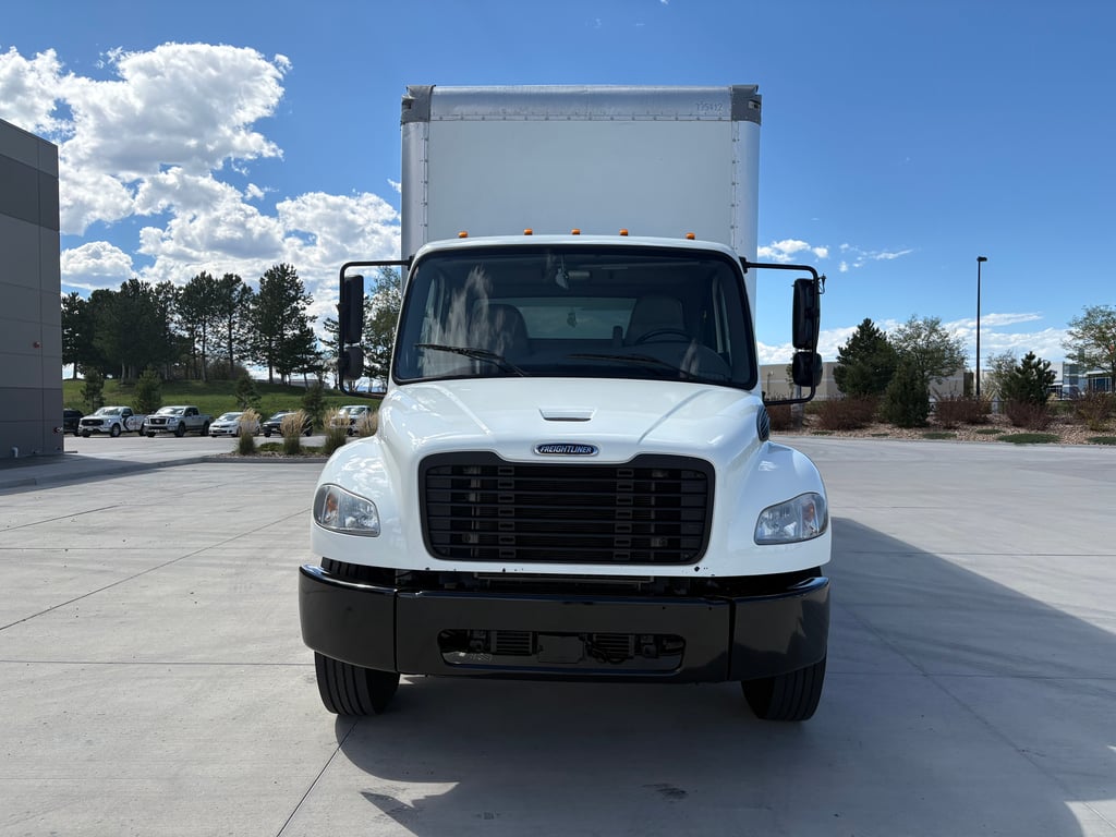 2022 Freightliner M2 106 in Denver, CO — photo 7