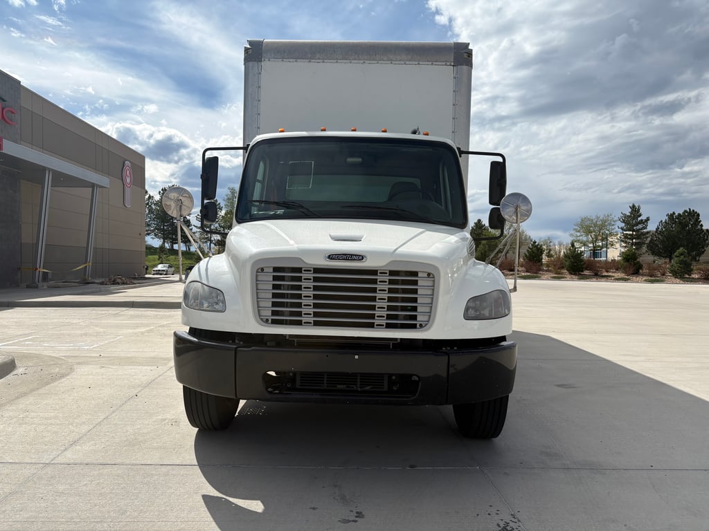 2020 Freightliner M2 106 in Denver, CO — photo 7