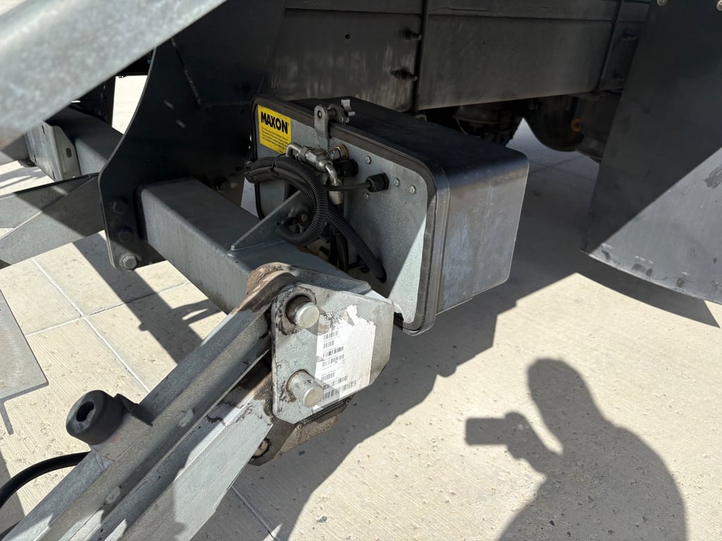 2020 Freightliner M2 106 in Denver, CO — photo 4