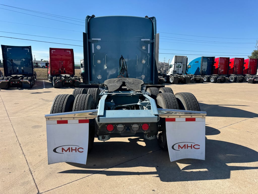 2025 Kenworth W900 in Dallas, TX — photo 5