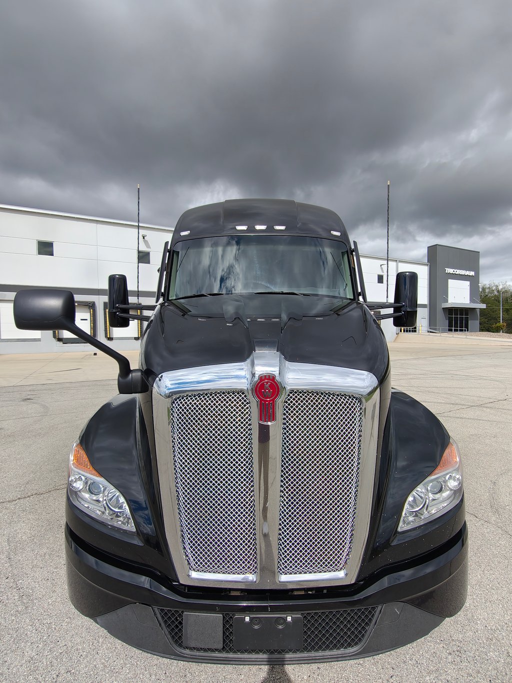 2023 Kenworth T680 in Kansas City, MO — photo 8