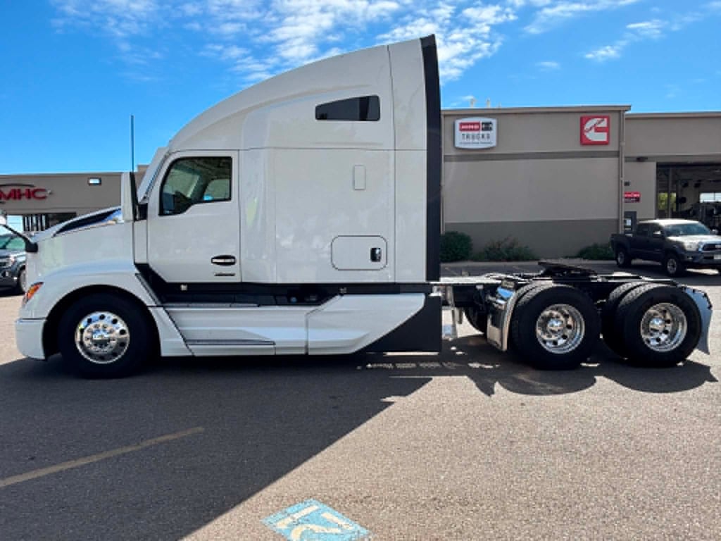 2023 Kenworth T680 in Greeley, CO — photo 7