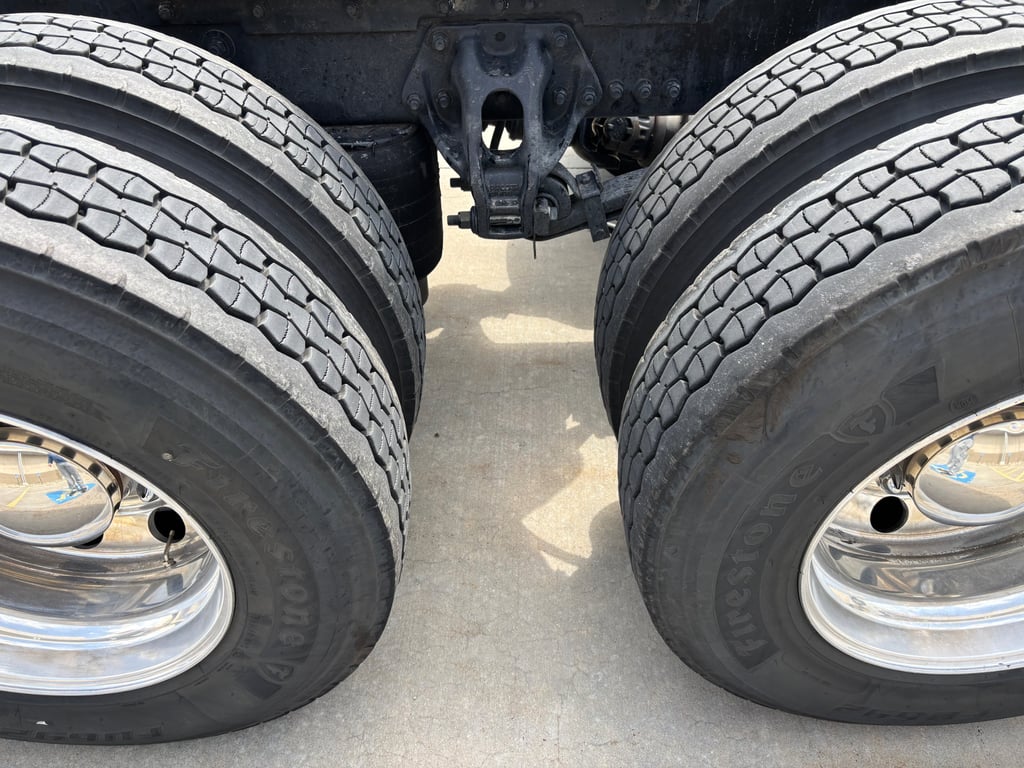 2024 Kenworth T680 in Omaha, NE — photo 4