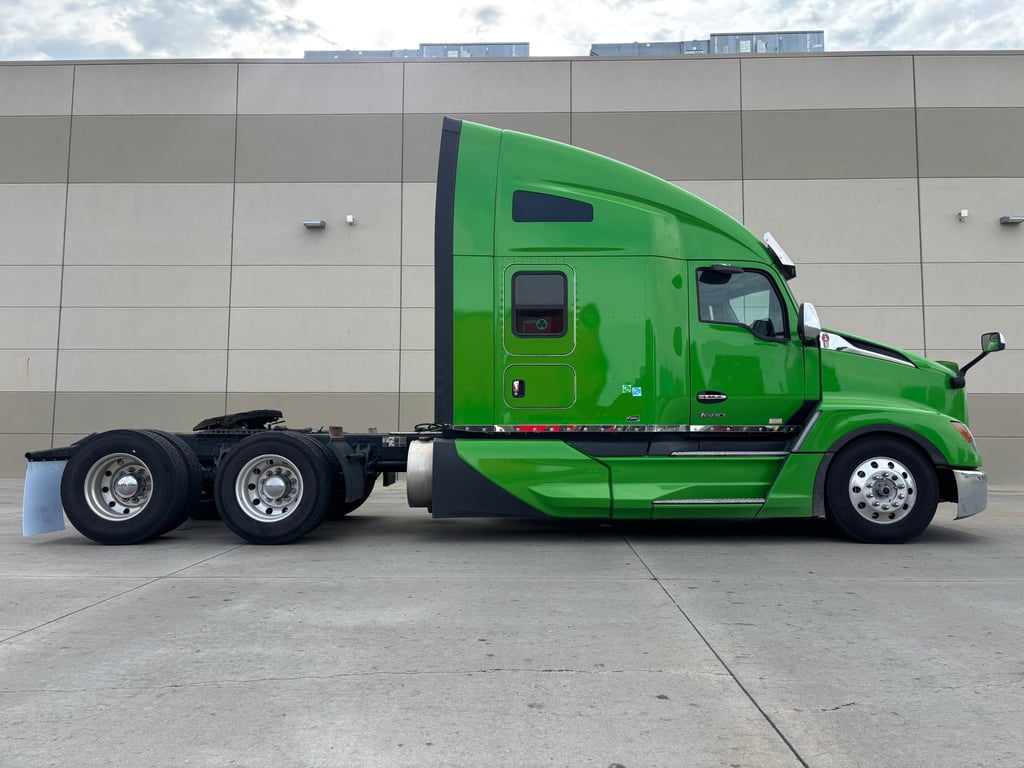 2024 Kenworth T680 in Omaha, NE — photo 5