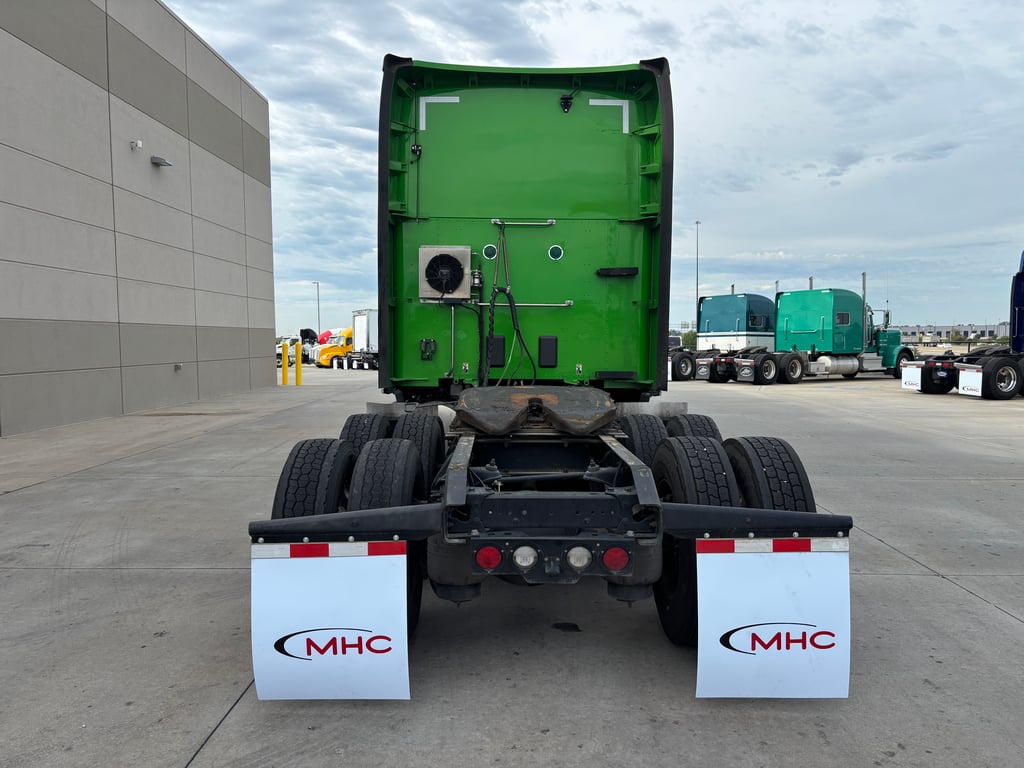 2024 Kenworth T680 in Omaha, NE — photo 4
