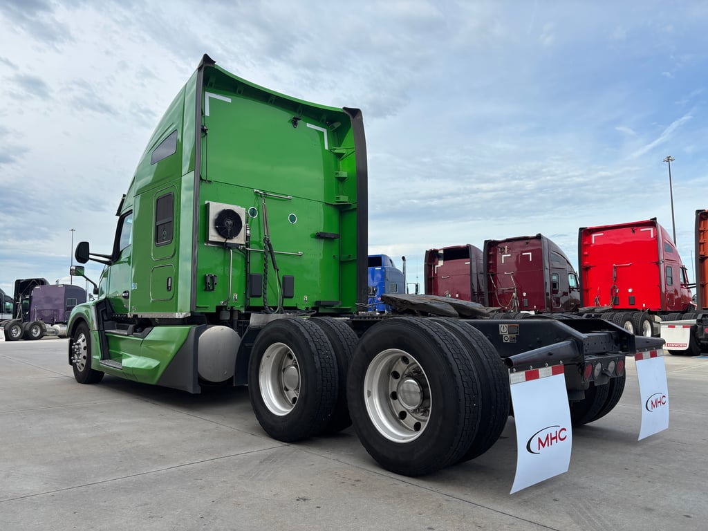 2024 Kenworth T680 in Omaha, NE — photo 7