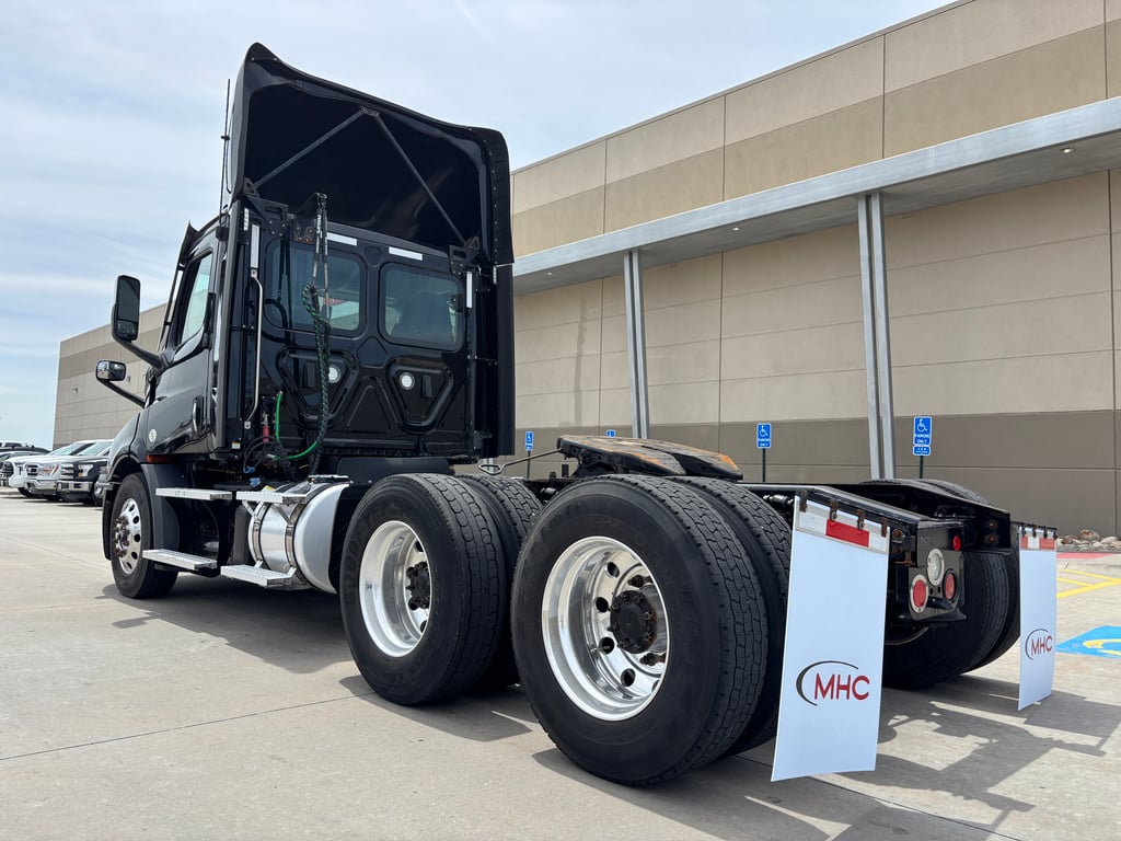 2023 Freightliner in Omaha, NE — photo 8