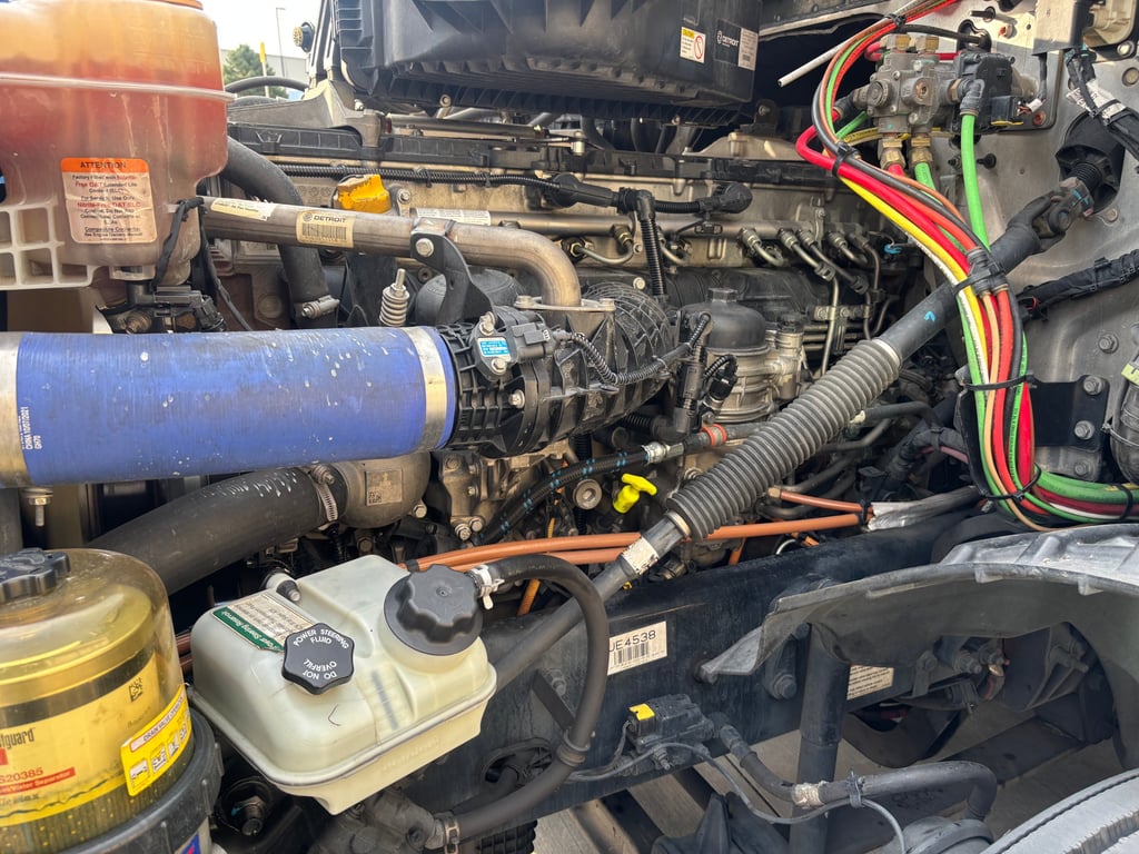 2023 Freightliner Cascadia in Omaha, NE — photo 6