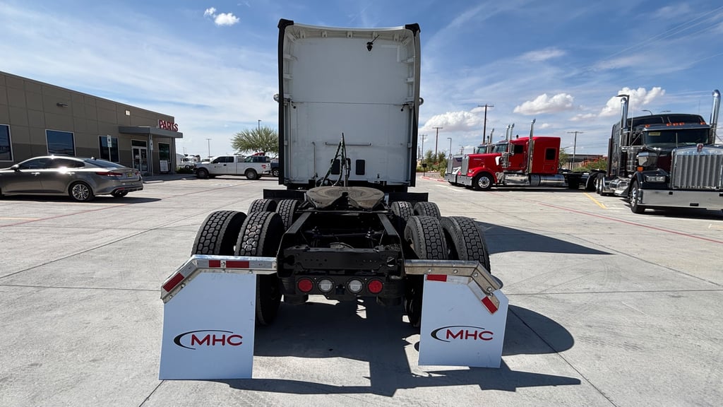 2024 Kenworth T680 in El Paso, TX — photo 5