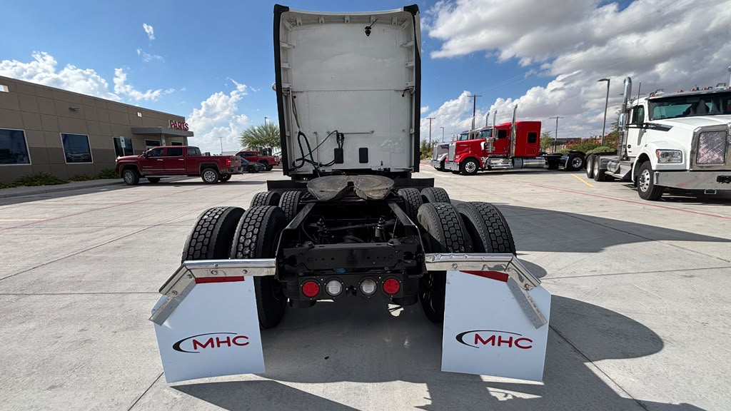 2024 Kenworth T680 in El Paso, TX — photo 5