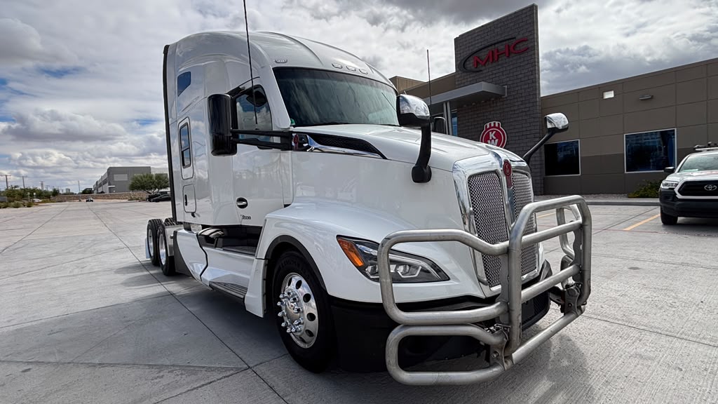 2023 Kenworth T680 in El Paso, TX