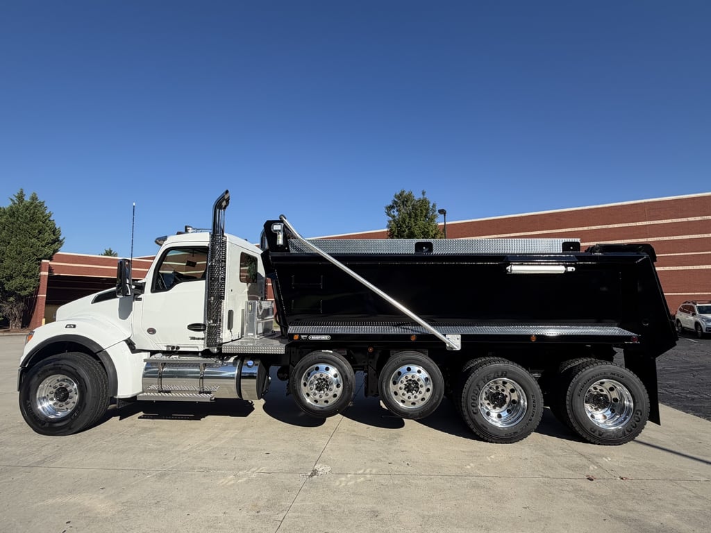 2027 Kenworth T880 in Greensboro, NC — photo 8