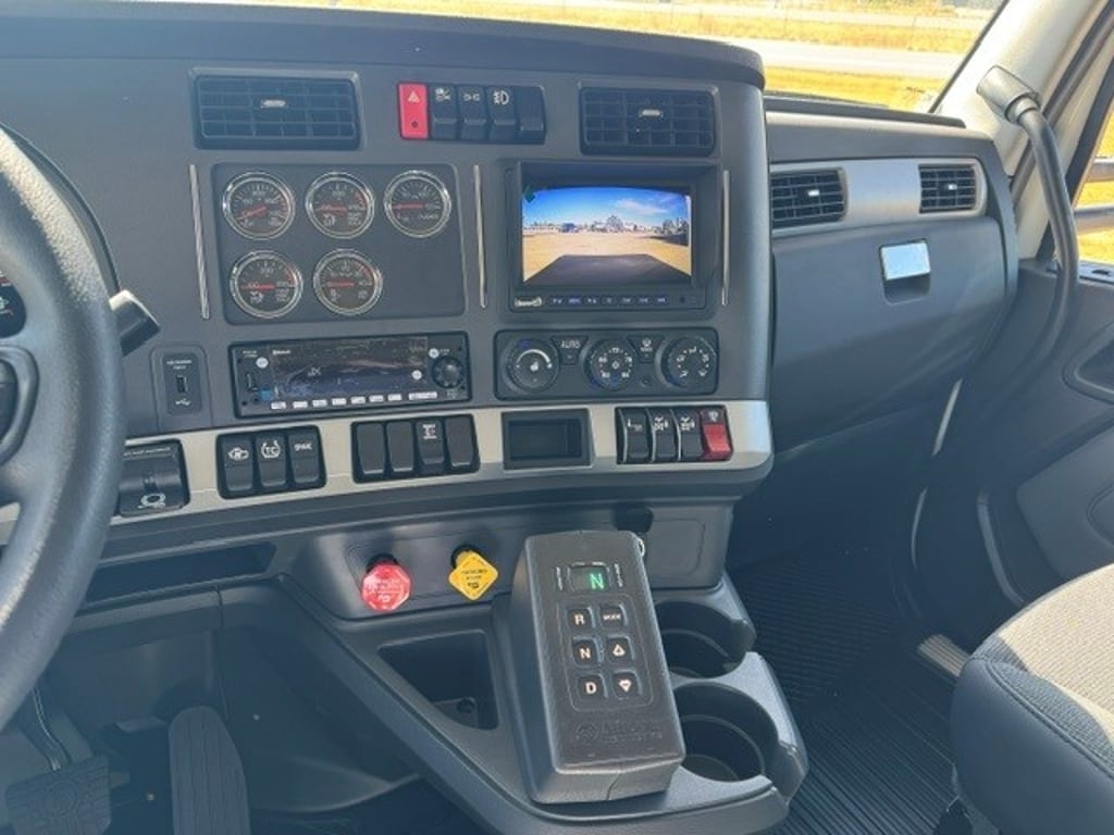 2027 Kenworth T880 in Jonesboro, AR — photo 7