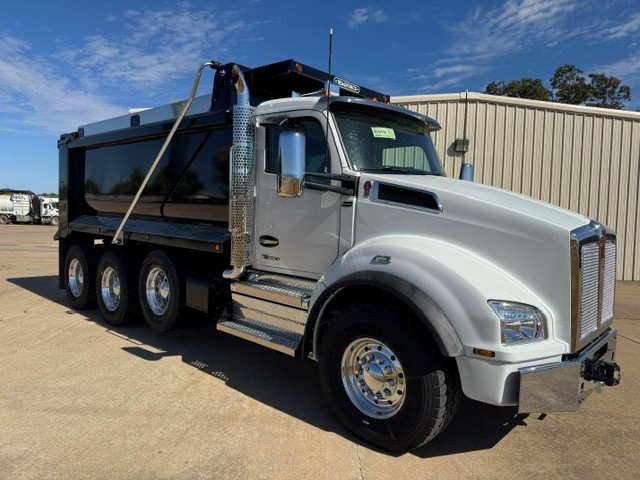 2027 Kenworth T880 in Jonesboro, AR