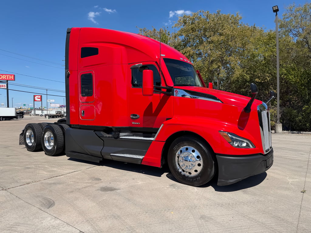 2023 Kenworth T680 in Fort Worth, TX