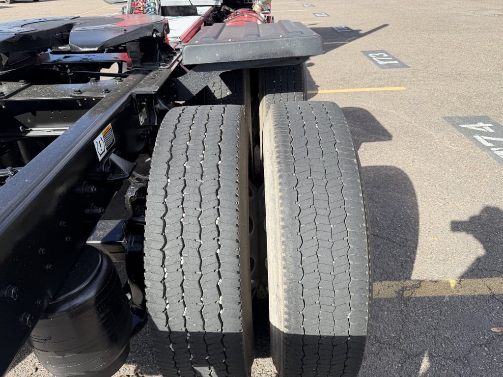2020 Kenworth T880 in Denver, CO — photo 5