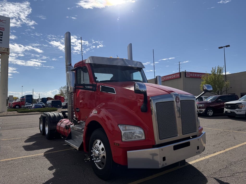 2020 Kenworth T880 in Denver, CO