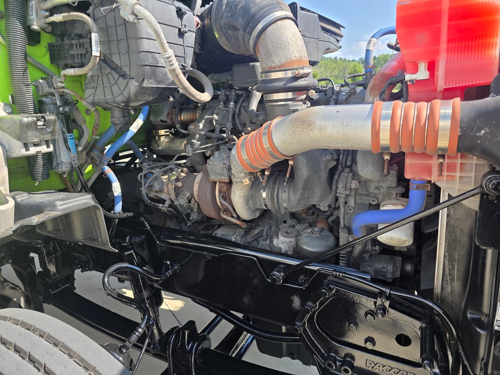 2022 Kenworth T880 in Kansas City, MO — photo 7