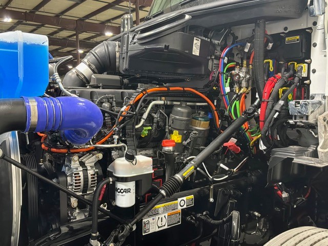 2027 Kenworth T880 in Pueblo, CO — photo 5
