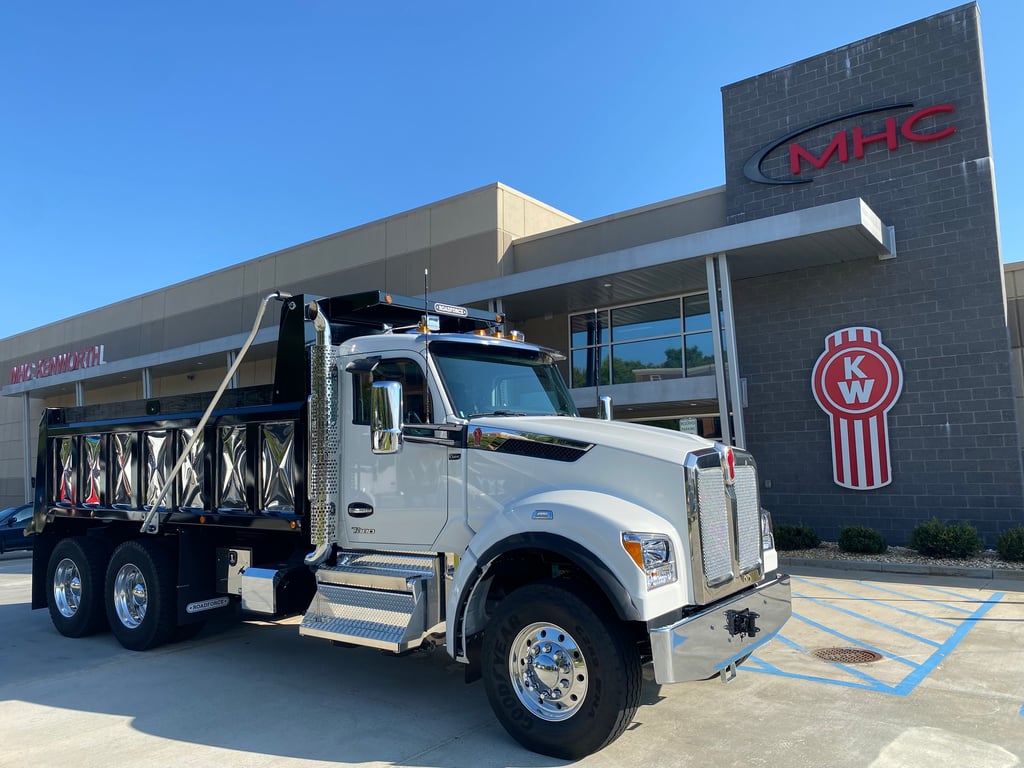 2027 Kenworth T880 in South Atlanta