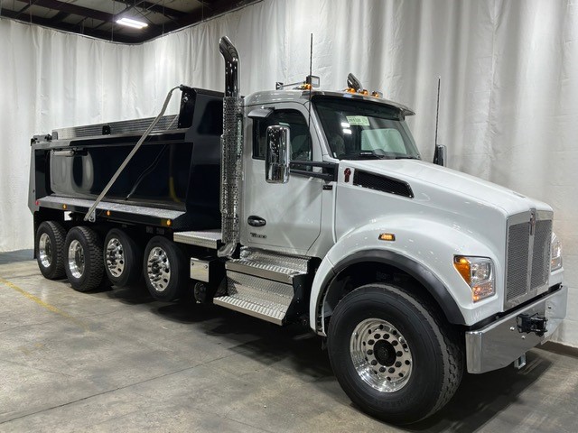 2027 Kenworth T880 in Clinton, NC