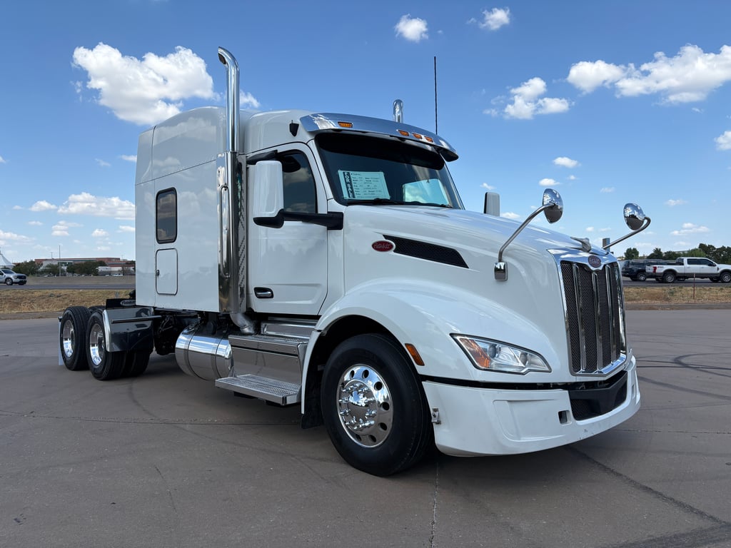 2022 Peterbilt 579 in Oklahoma City, OK