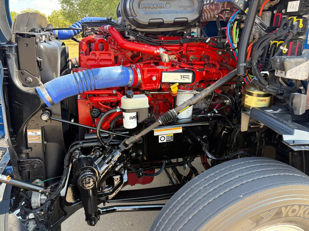 2022 Peterbilt 579 in Oklahoma City, OK — photo 6