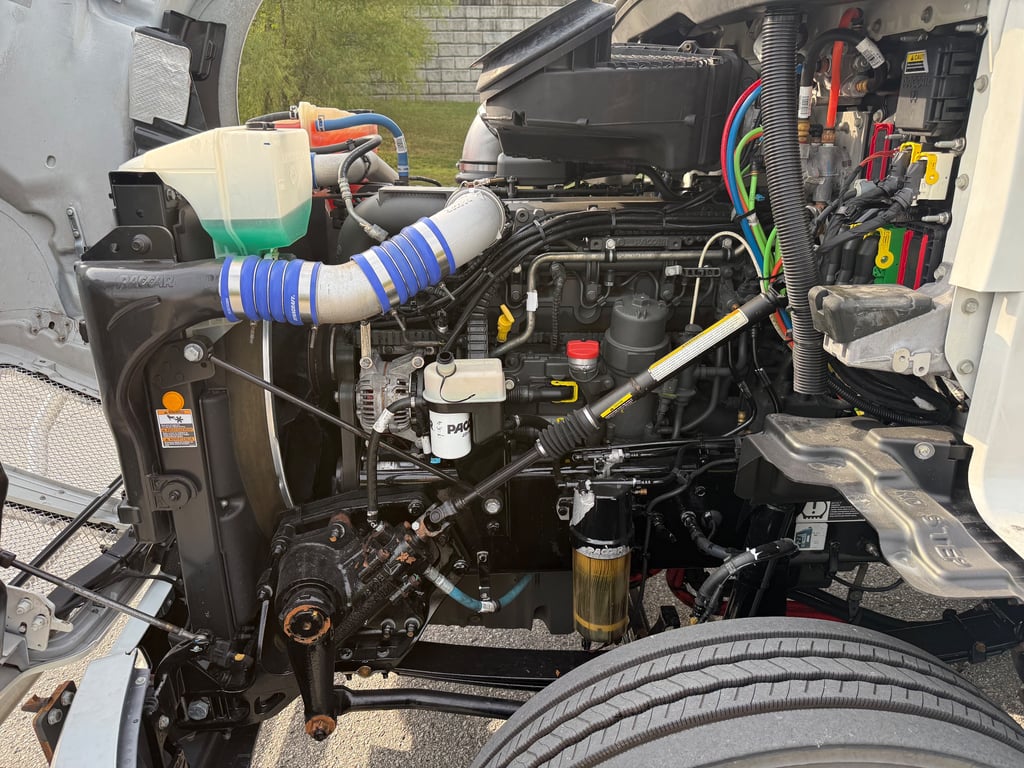 2022 Kenworth T680 in Springfield, MO — photo 6