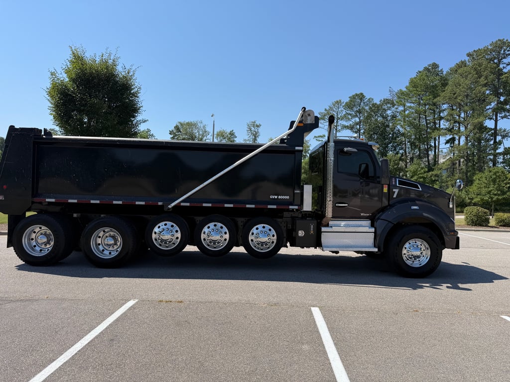 2022 Kenworth T880 in Raleigh, NC — photo 4