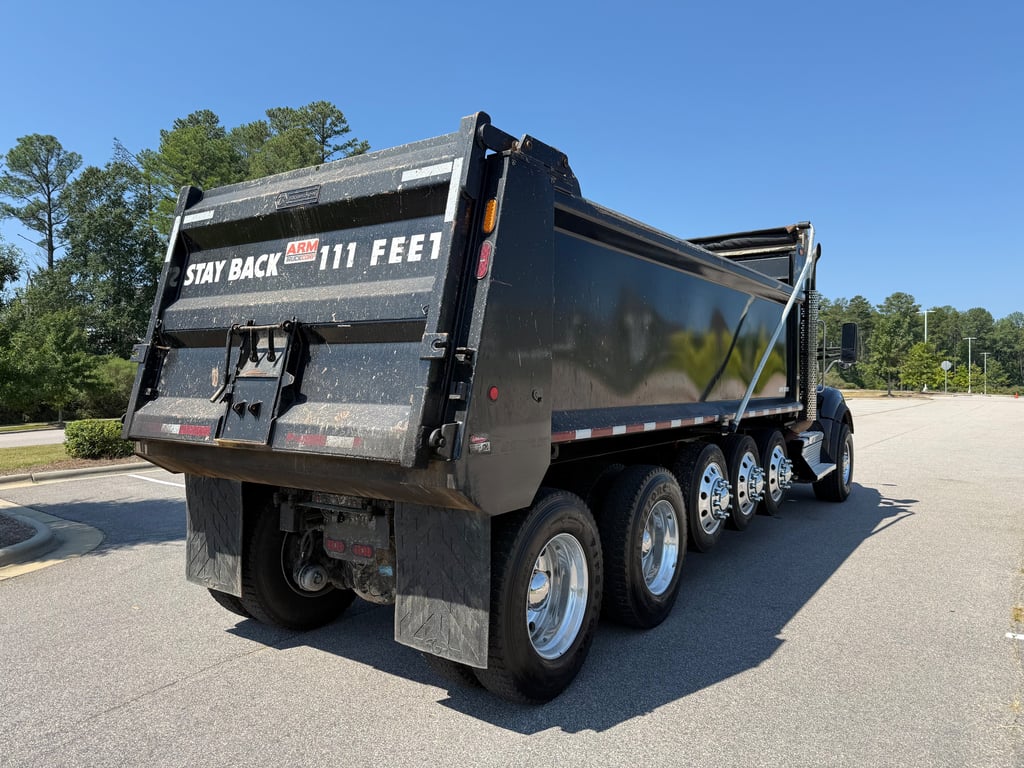 2022 Kenworth T880 in Raleigh, NC — photo 5
