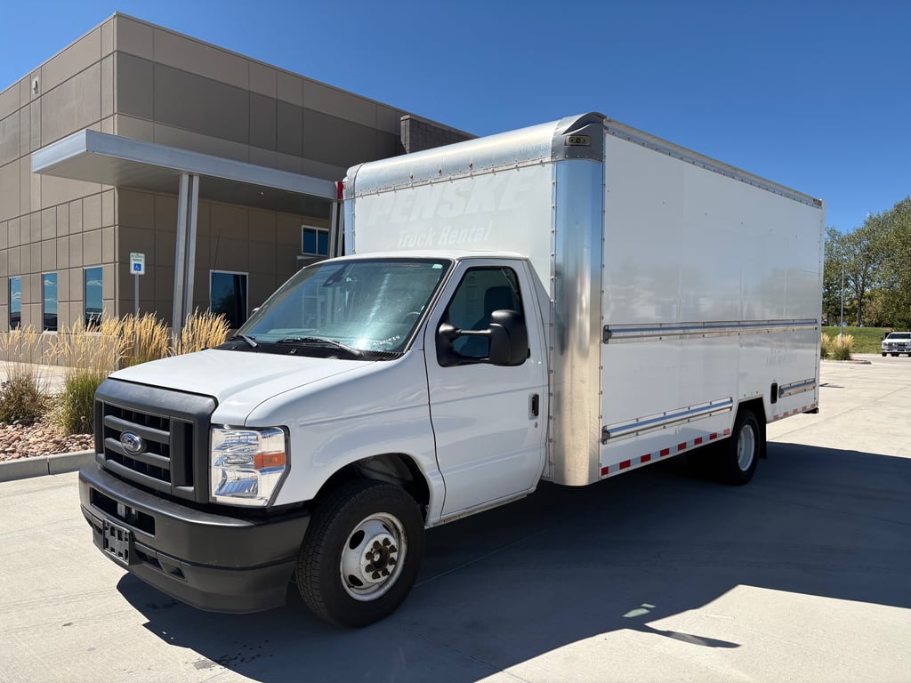 2022 Ford E-Series in Denver, CO — photo 2
