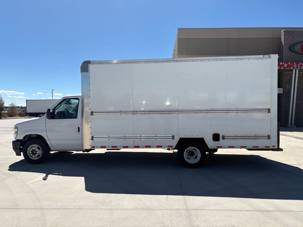 2022 Ford E-Series in Denver, CO — photo 6