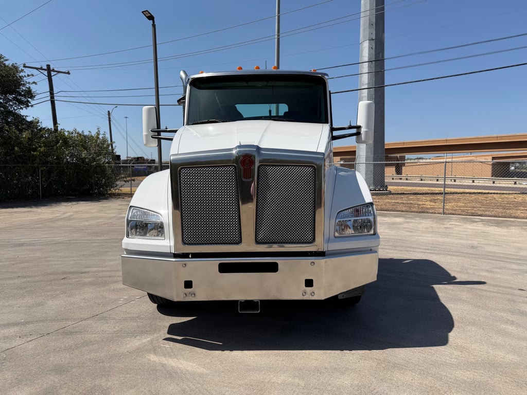 2022 Kenworth T880 in Fort Worth, TX — photo 7