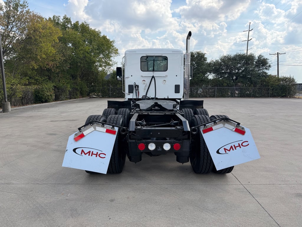 2022 Kenworth T880 in Fort Worth, TX — photo 5